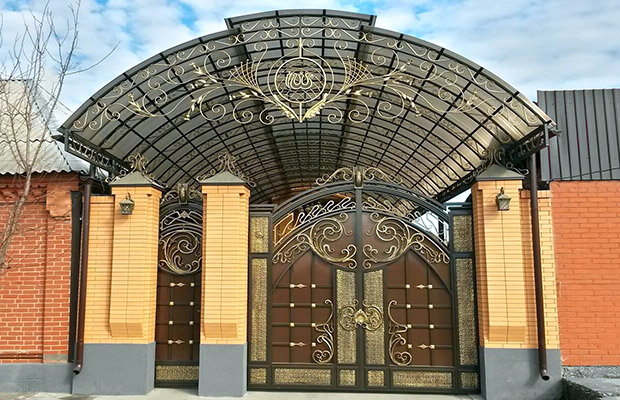Купить или заказать ворота для дома с навесом - стильные и надежные решения для вашего участка в чусовом от 43053 руб | ВоротМастер-Чсв